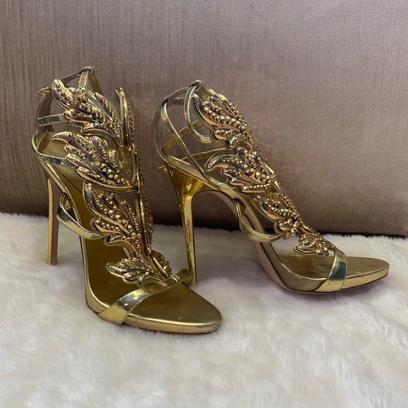 Giuseppe Zanotti Gold Embellished Coline wing heel - Picture 5 of 14